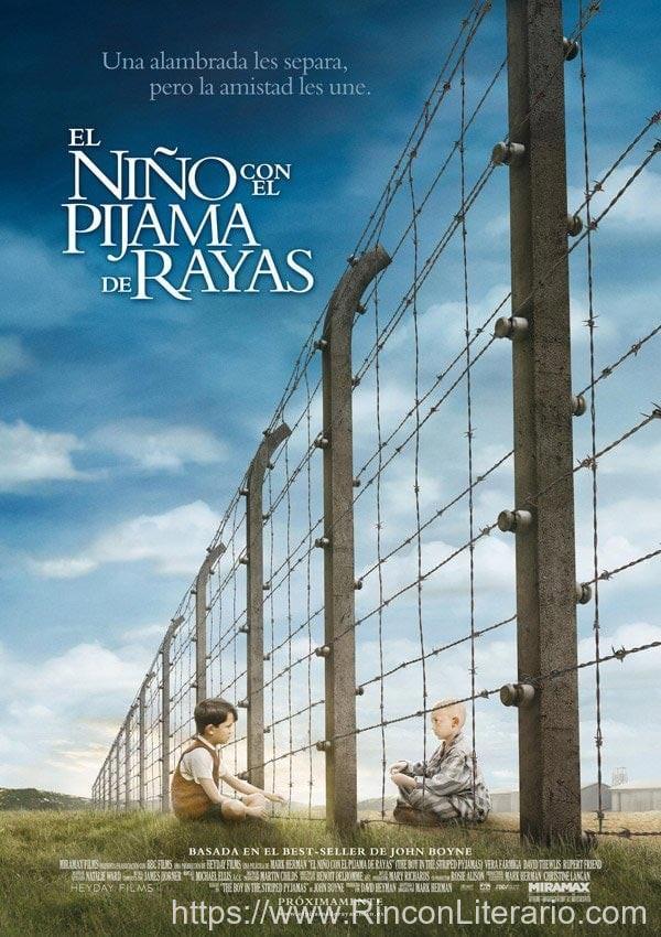 El niño con el pijama de rayas