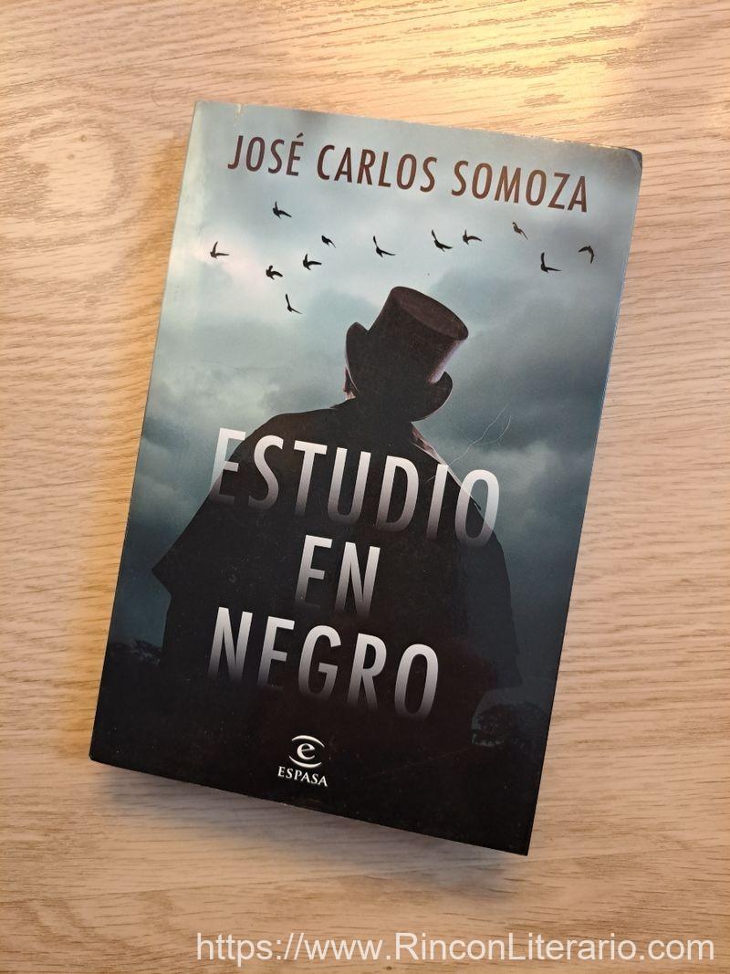 Estudio en negro